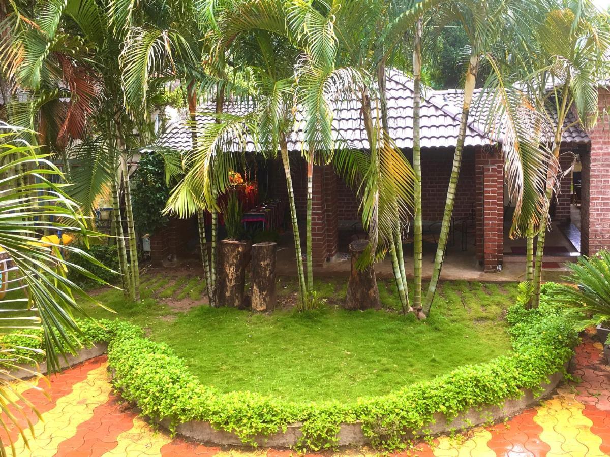 Anandvan Holiday Homes, Wai Екстериор снимка
