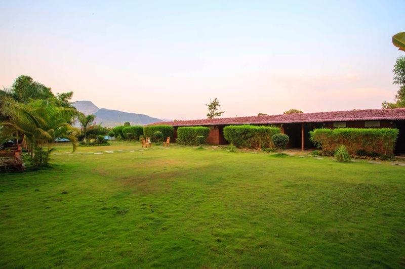 Anandvan Holiday Homes, Wai Екстериор снимка