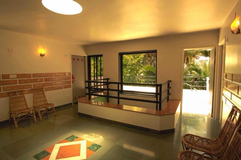 Anandvan Holiday Homes, Wai Екстериор снимка