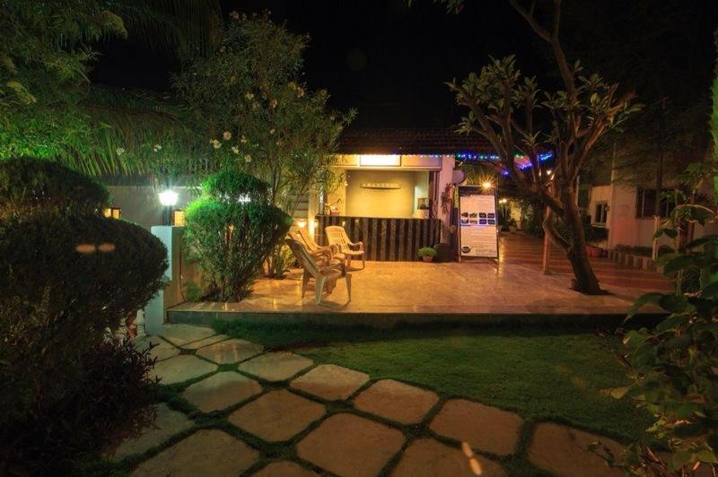 Anandvan Holiday Homes, Wai Екстериор снимка