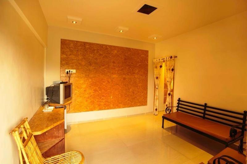 Anandvan Holiday Homes, Wai Екстериор снимка