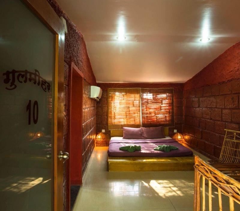 Anandvan Holiday Homes, Wai Екстериор снимка